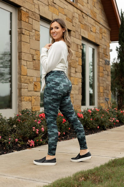 Plus Size Camo Leggings