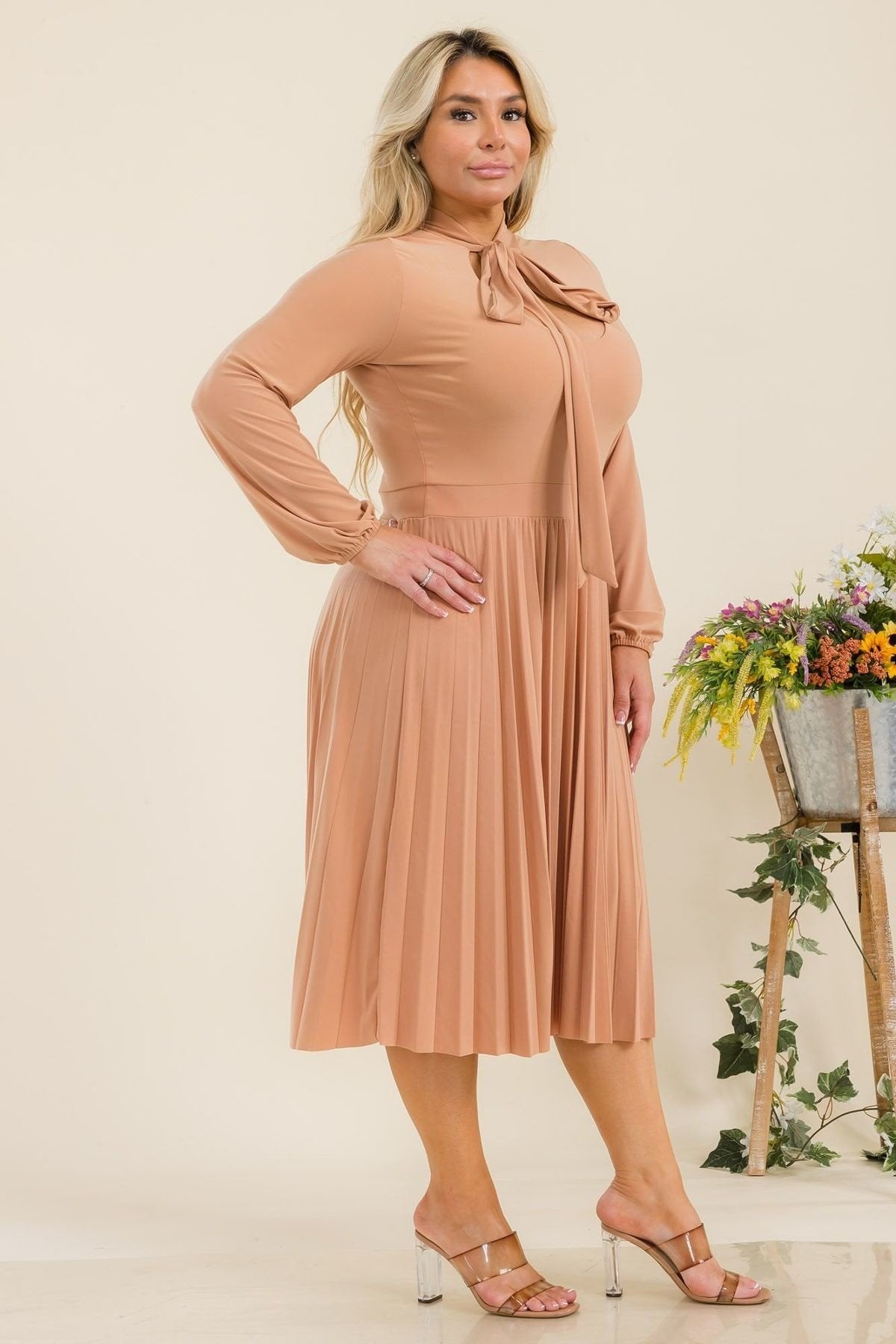 Plus Size Long Sleeves Bow Tie Key Hole Plated Midi Dress